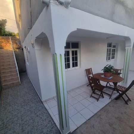 Fefe Apartment Vieux-Habitants Exterior foto